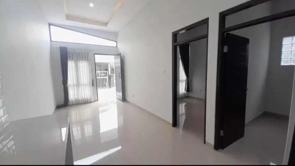 Rumah baru minimalis siap huni di komplek Cisaranteun Arcamanik