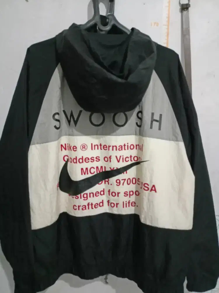 Nike Double Swoosh Windbreaker