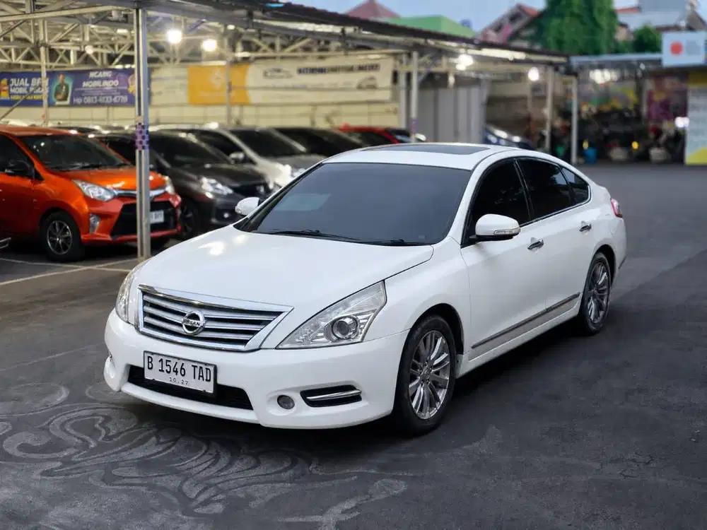 Nissan Teana XV 2.5 Matic 2012 Dp 10 Juta