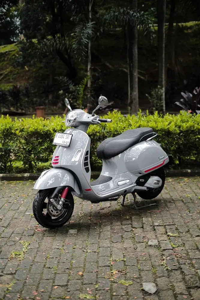 PIAGIO VESPA GTS 150 IGET FACELIFT TAHUN 2022