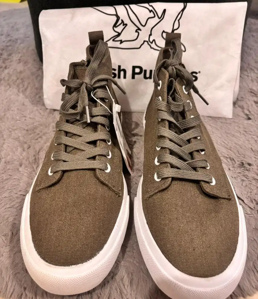 Sepatu Hush Puppies size 43