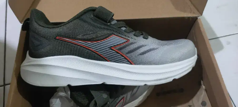 Sepatu Anak Diadora Norwin Army