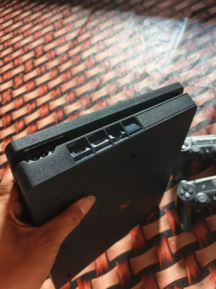 PS4 SLIM HEN 9 1TB