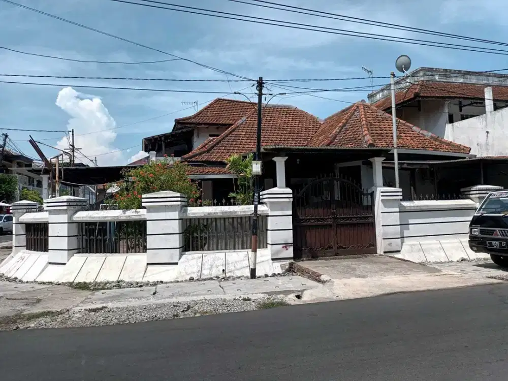 Rumah jl Rokan , Kota Surabaya Pusat
