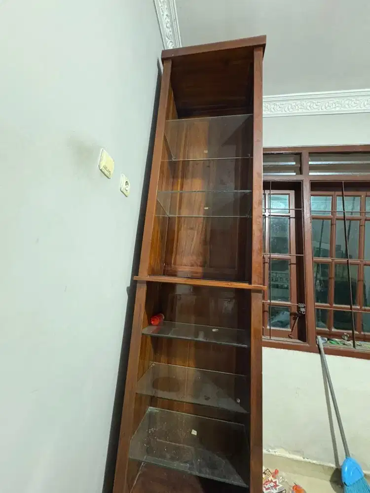DIJUAL CEPAT LEMARI JATI ASLI NEGOOOO