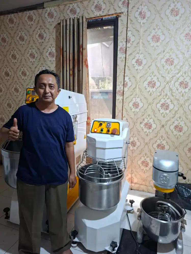 Spiral mixer 10 kg tepung Heng wei Taiwan  pengaduk roti 1 phase