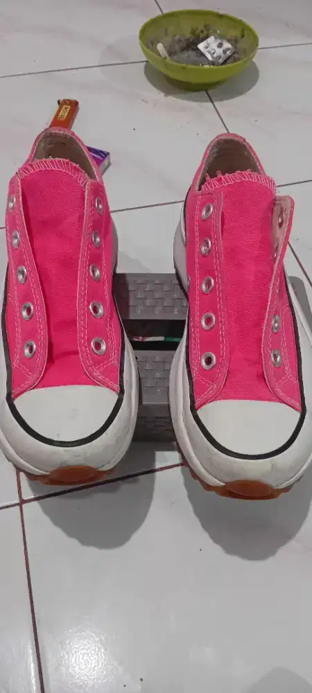Jual sepatu ja masih bagus