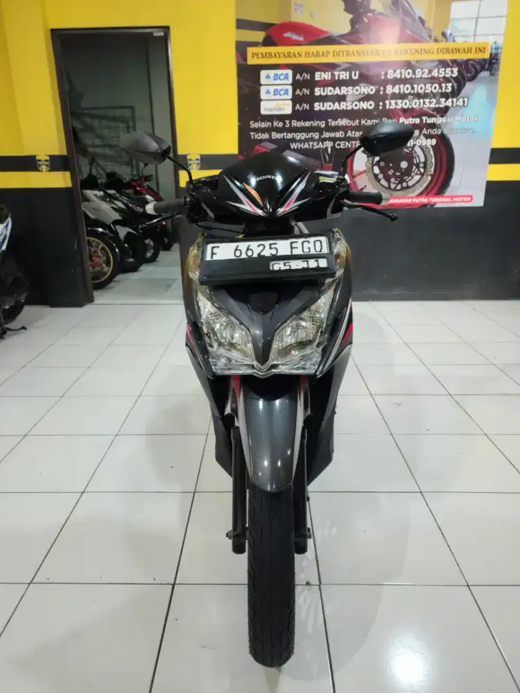 Di jual murah Honda Vario CBS ISS 125 kzr