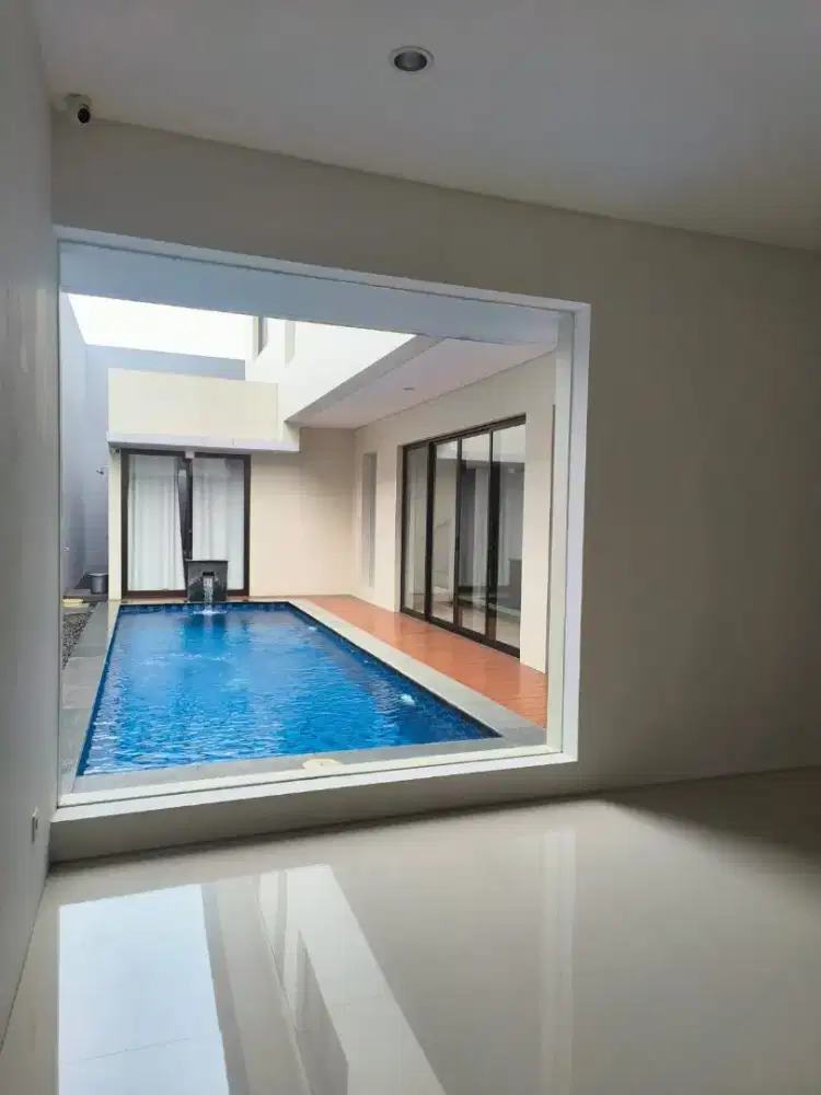 Rumah mewah swimming pool graha natura