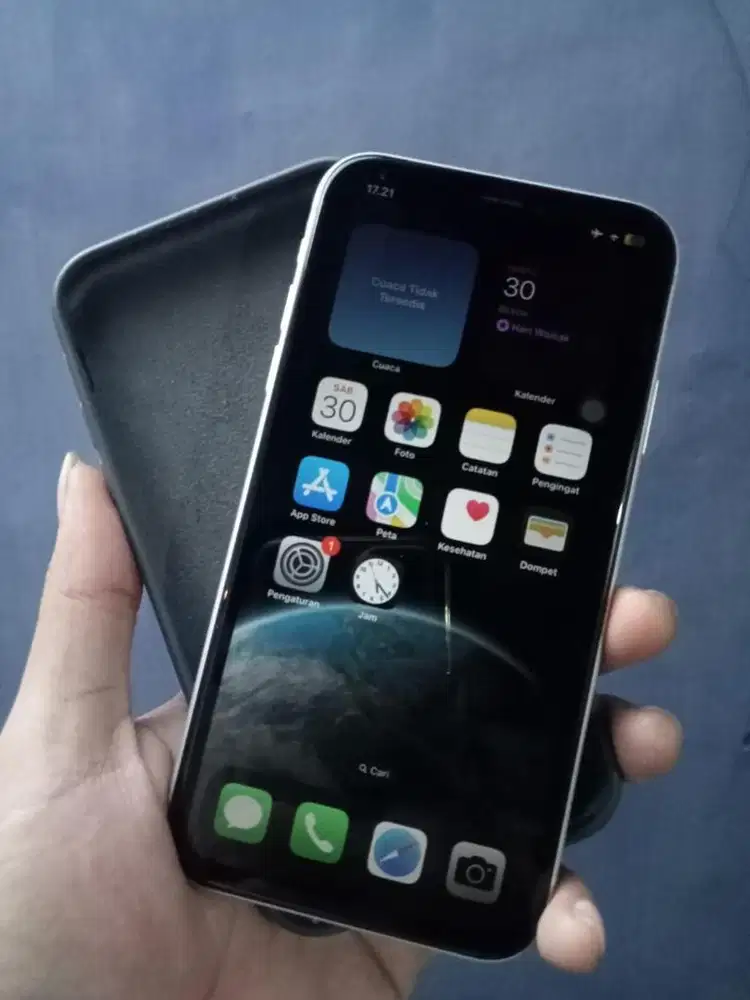 iphone Xr white 64Gb