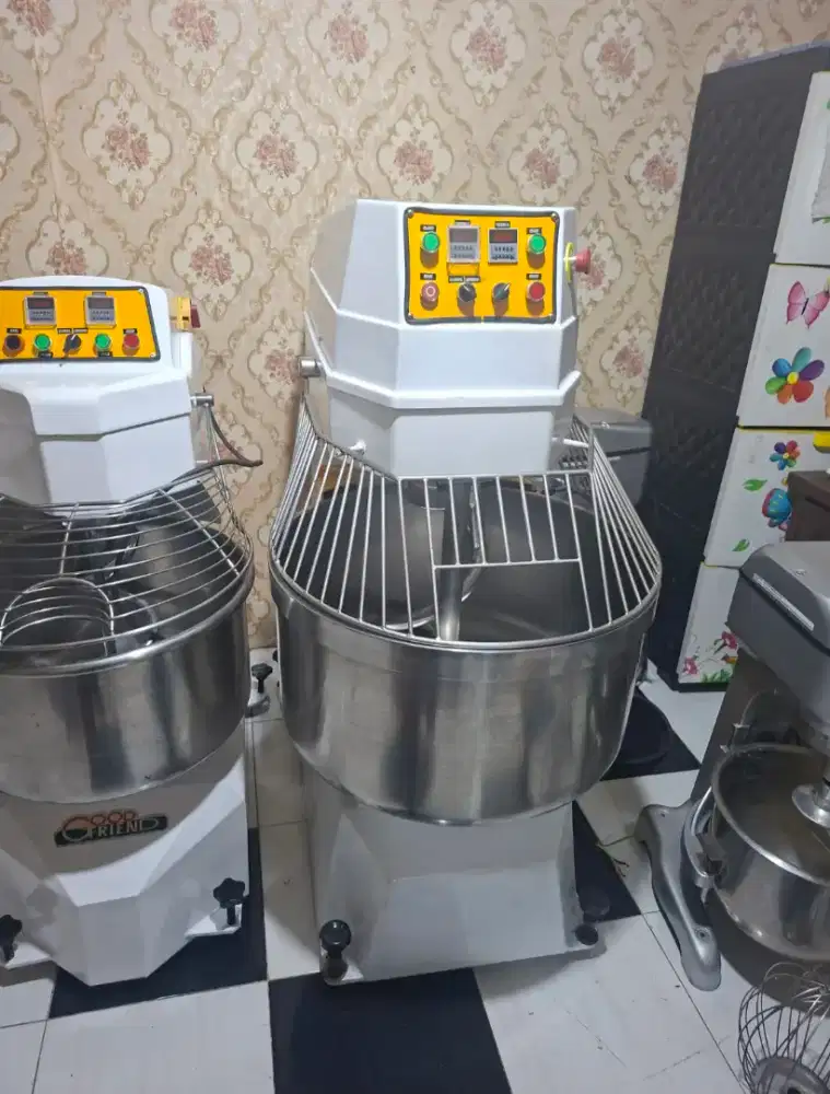 Spiral mixer 50 kg tepung (2 bal) tipe MP-112 merk Minipan Taiwan