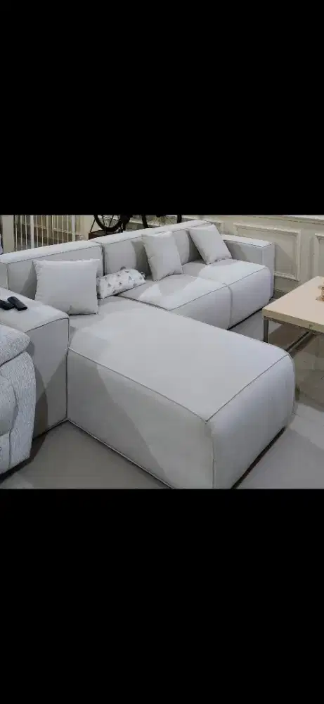 Sofa L ukuran lebar 270cm 3 seater