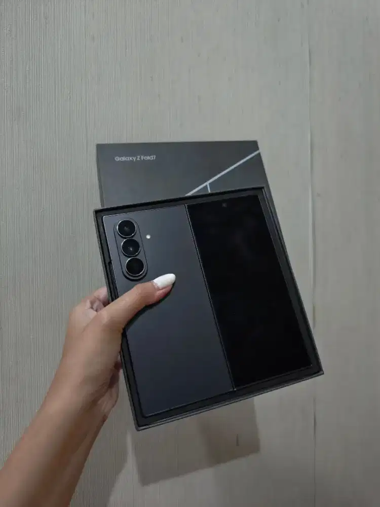 Samsung Galaxy Z Fold 7 12/512Gb Resmi Sein Fullset