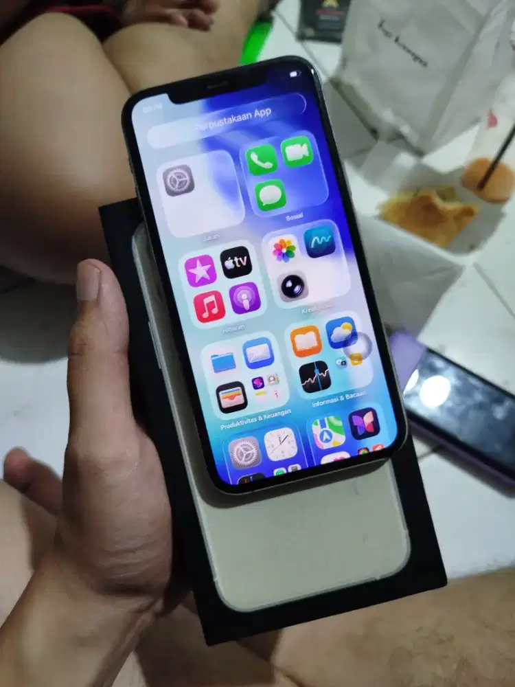 iPhone 11 pro 256gb silver
