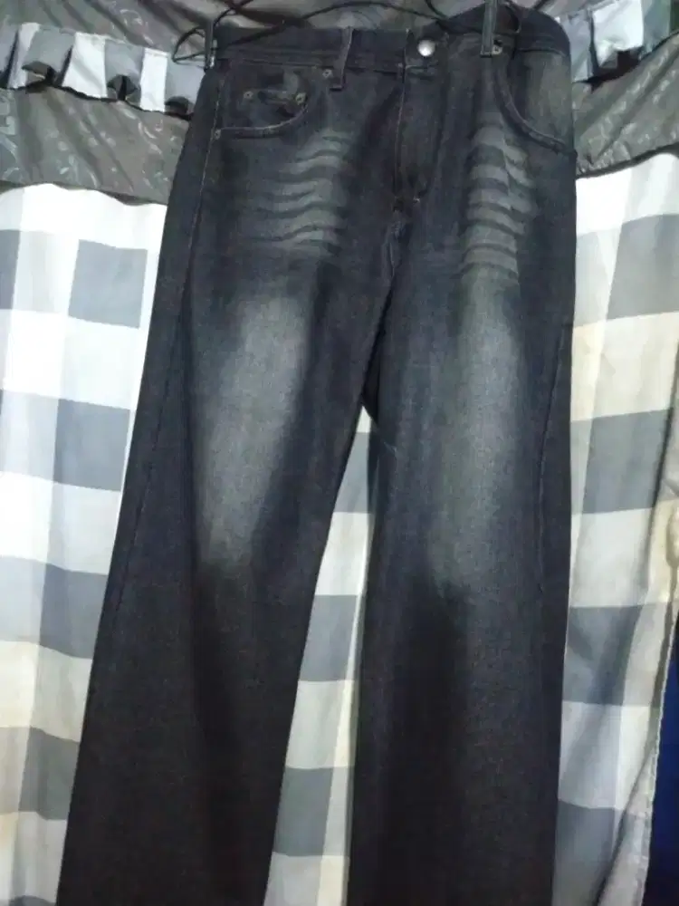Celana Hitam Baggy Gizmo