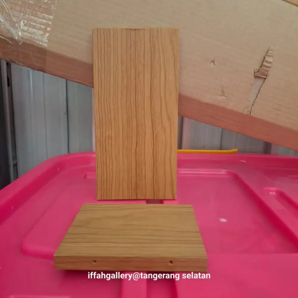 Ambalan Minimalis 2 Pcs Motif Kayu Estetik Siap Pakai