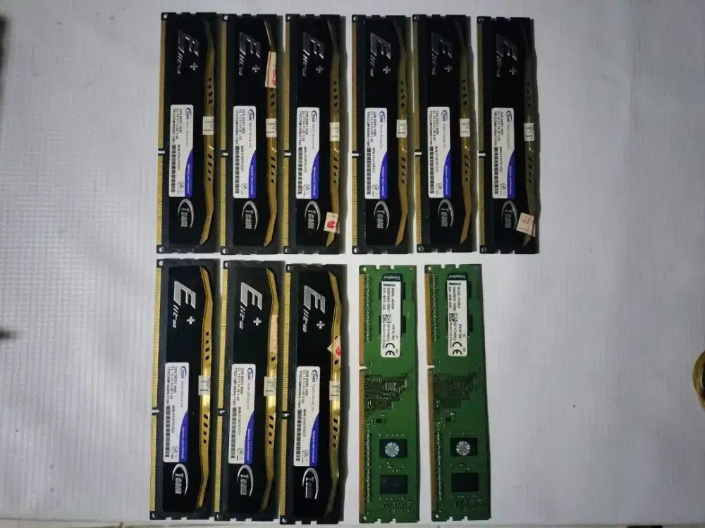 Borongan RAM DDR3 2GB 1600MHz Team Elite+ Kingston Total 11 Pcs