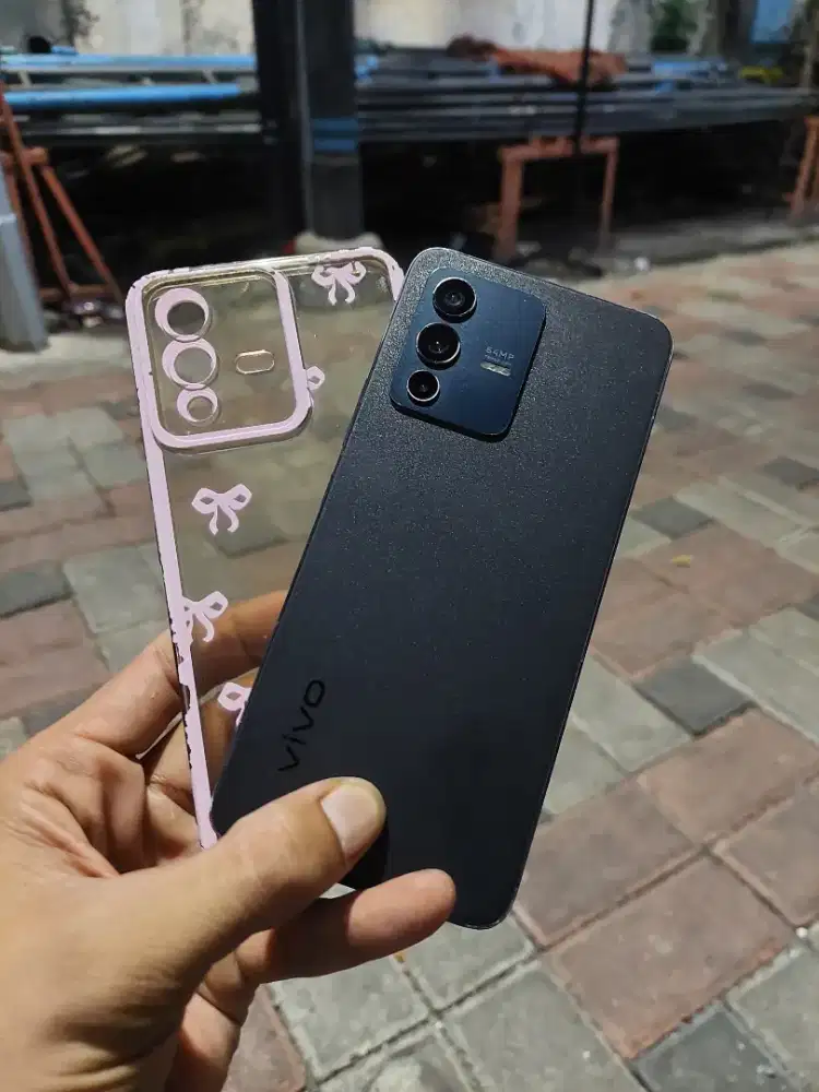 Vivo V23 5G 8/128 siap pakai