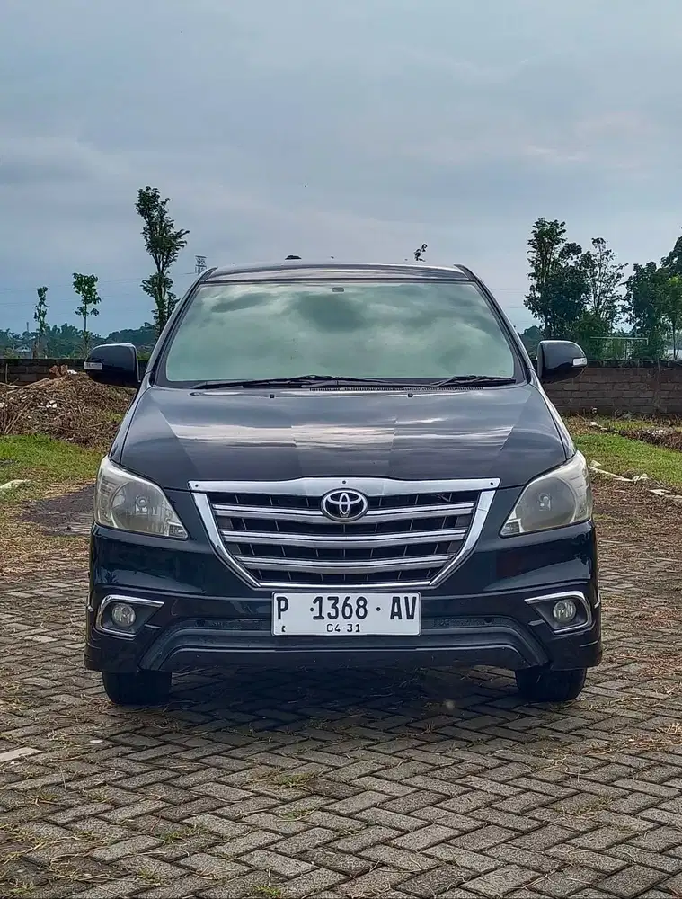 Dijual Kijang Innova V Luxury bensin manual