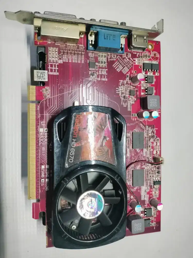 VGA AMD Radeon HD6570 1GB DDR3 HDMI DVI VGA Normal Siap Pakai