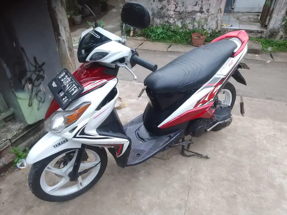 YAMAHA XEON 2012