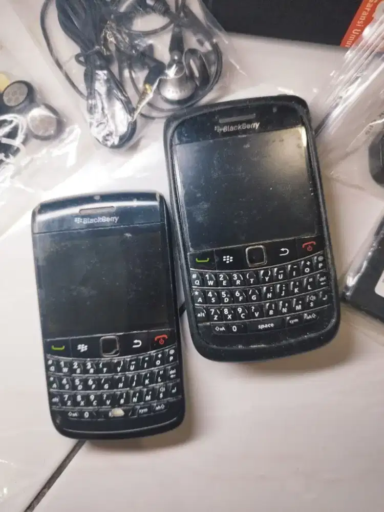 Blackberry BOLD second