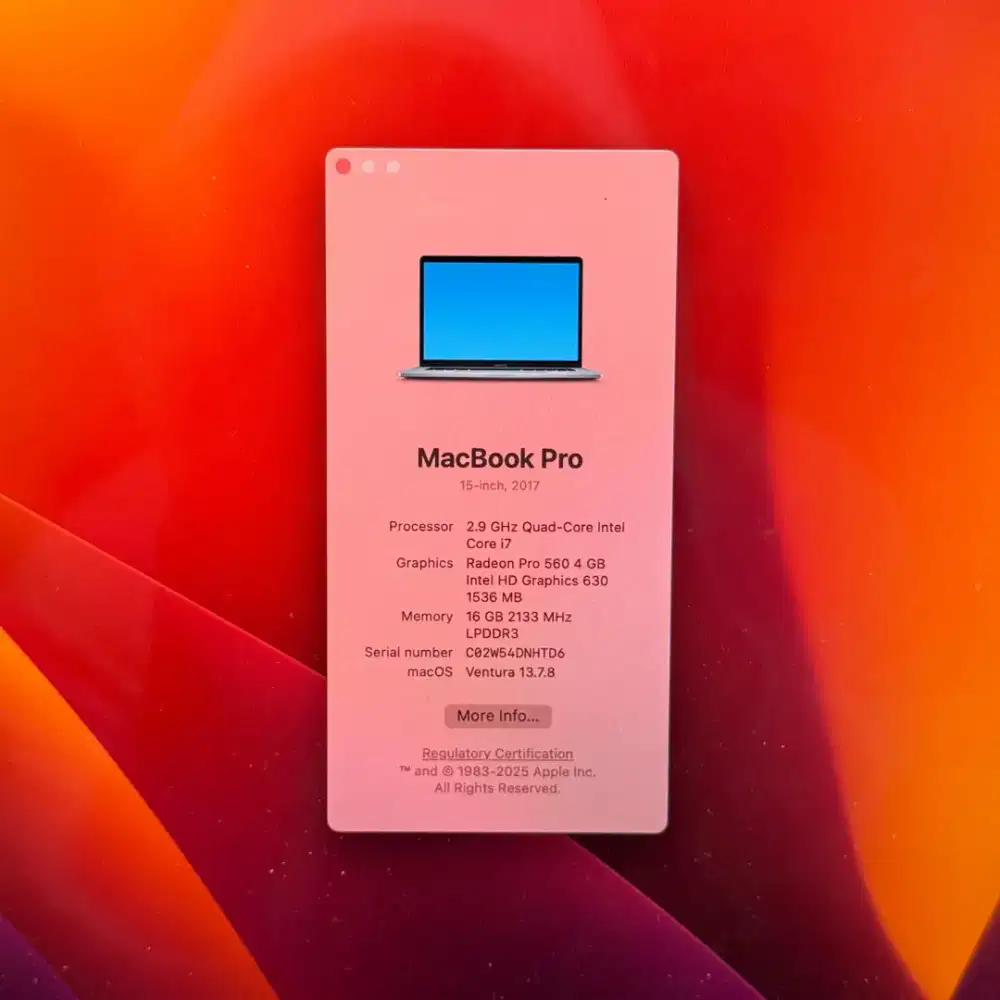 Macbook Pro 2017 Touchbar layar 15 Inch Ram 16 Ssd 512 Core I7 lengkap