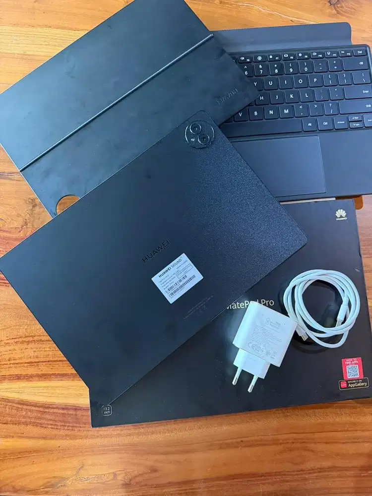 Huawei Matepad Pro 13,2 inc 12/256 Garansi Resmi Aktif Desember 2026