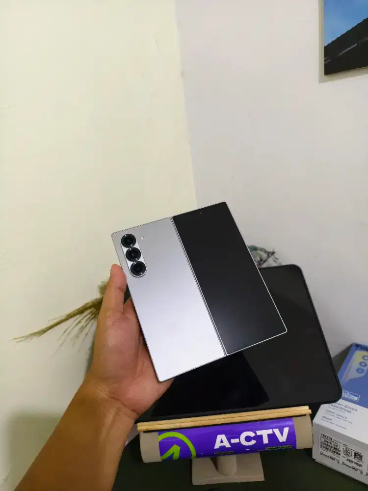 Samsung z fold 6 silver 12/512gb fullset like new