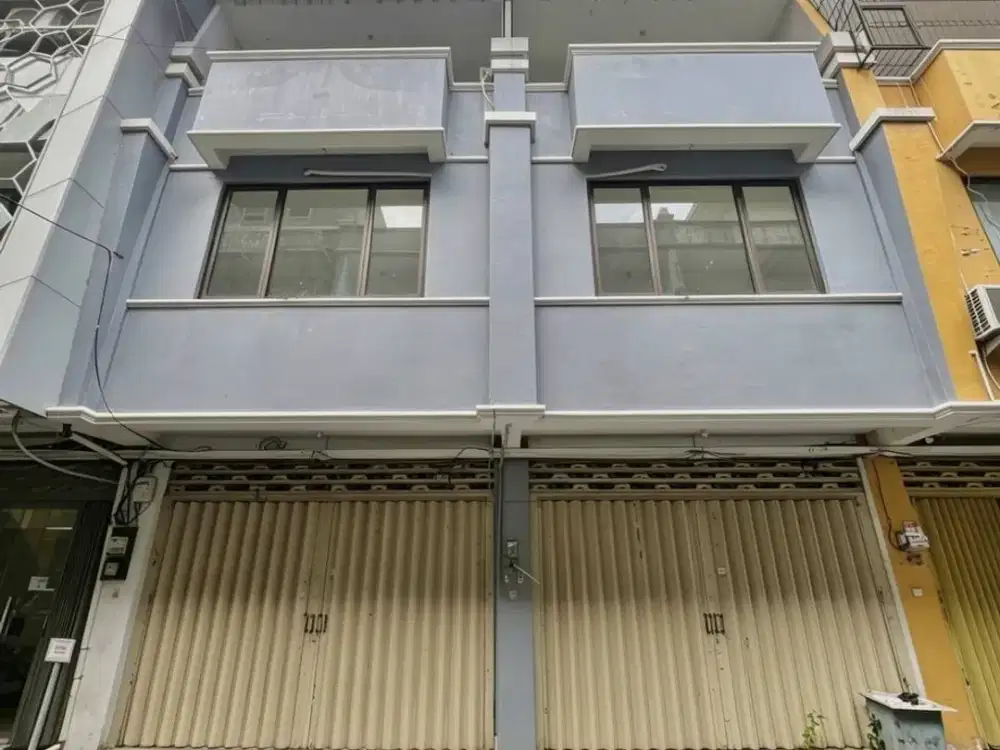 2 UNIT JEJER - Jual Ruko 3 lantai di Komplek Klampis Jaya Square