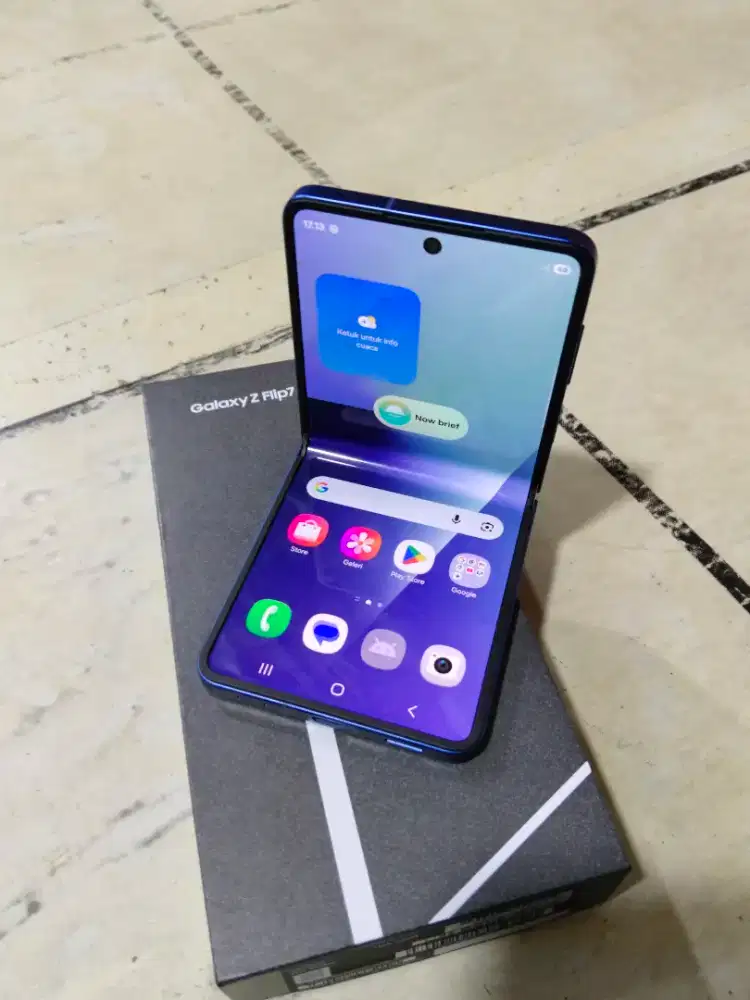 Samsung Z flip 7 Sein. 12/512 Fullori.