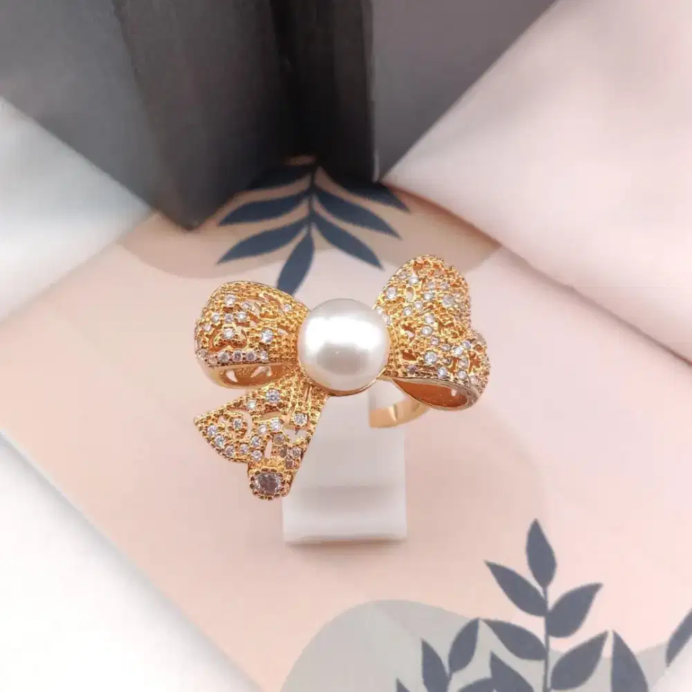 Perhiasan mutiara