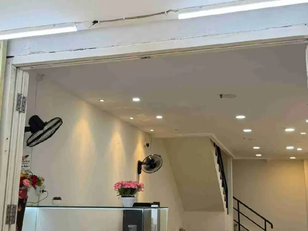 Ruko Strategis 2lantai di MOI Kelapa Gading Jakarta Utara