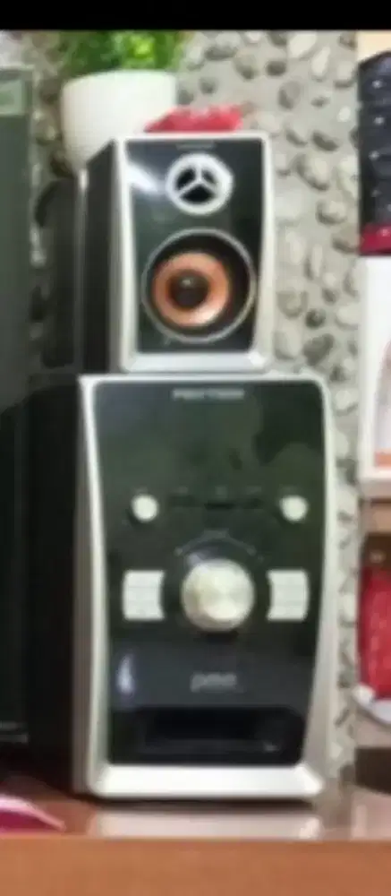 Radio dan speaker bekas