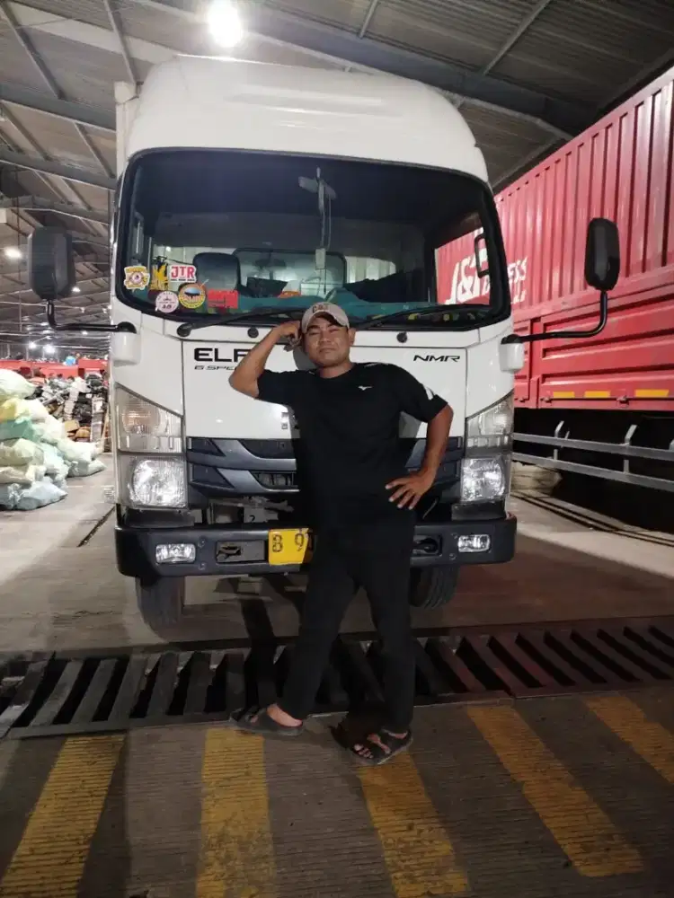 Mencari pekerjaan di bagian driver