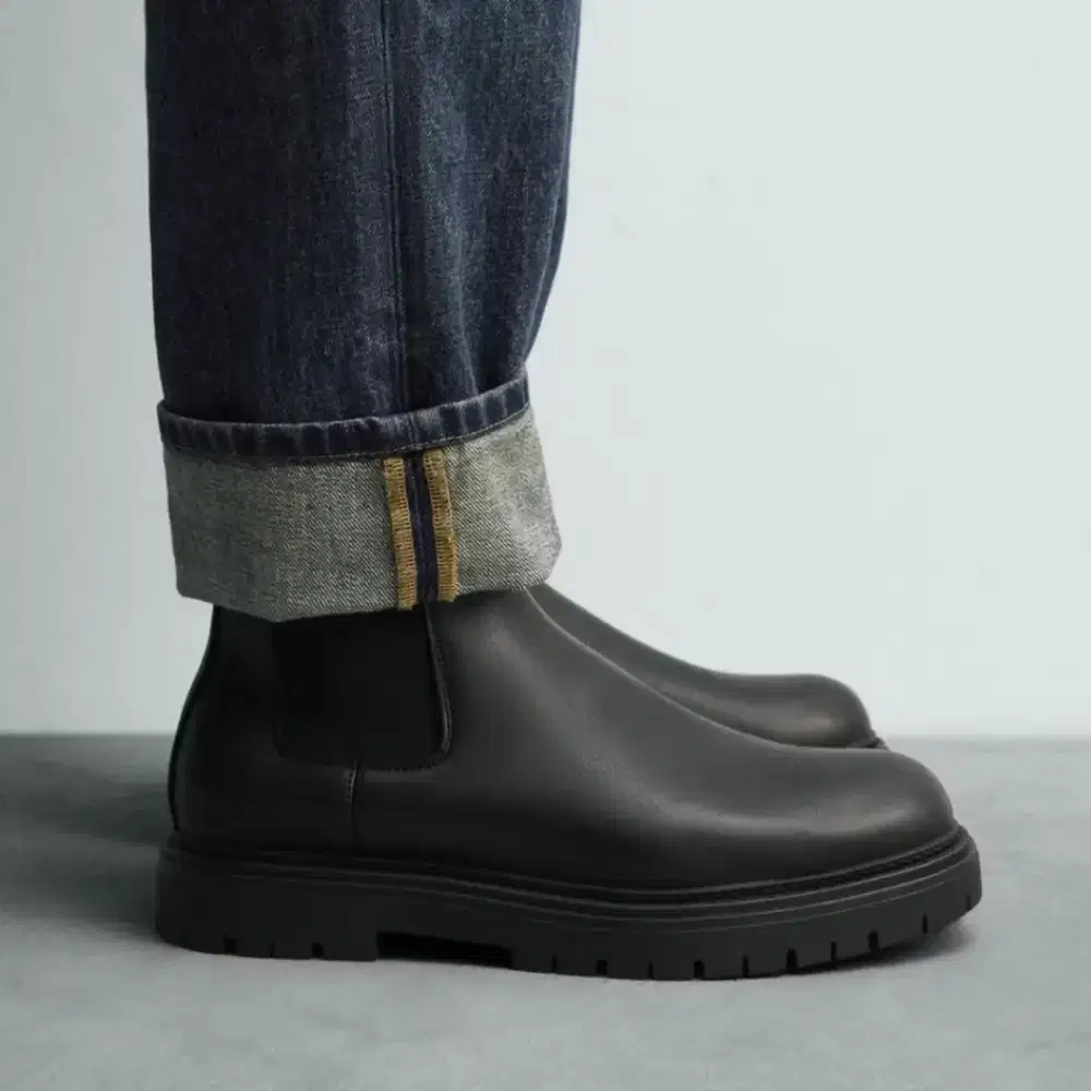 sepatu boot chelsea tebal Zara size 44 ori baru sekali pakai