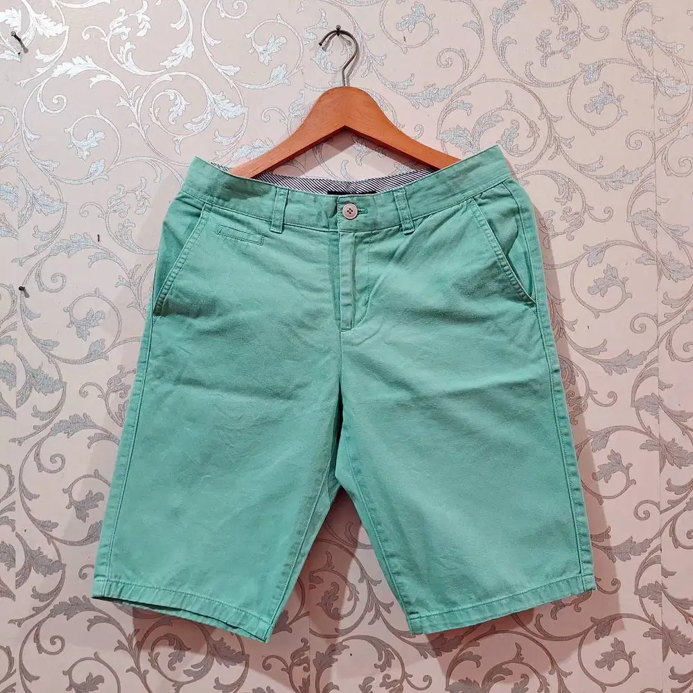 Celana Pendek Chino Bermuda ANDREW Short Pants Slim Fit Hijau Mint
