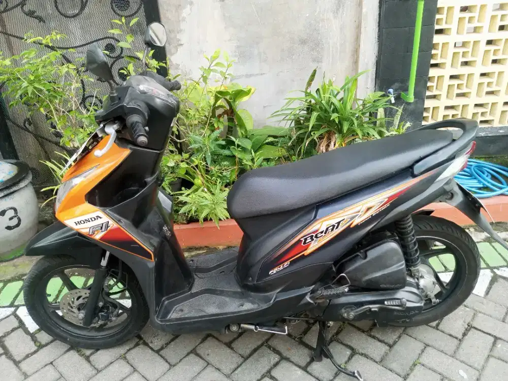 Sepeda motor Honda beat Sawojajar Malang