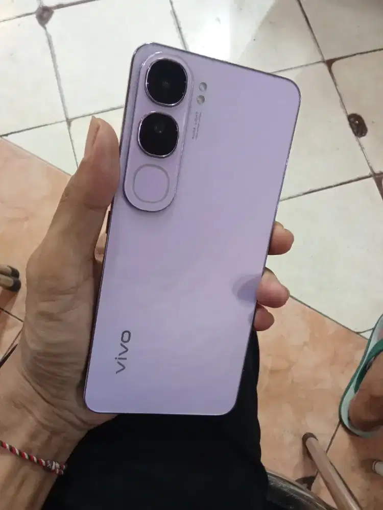 Jual HP vivo v40 lite