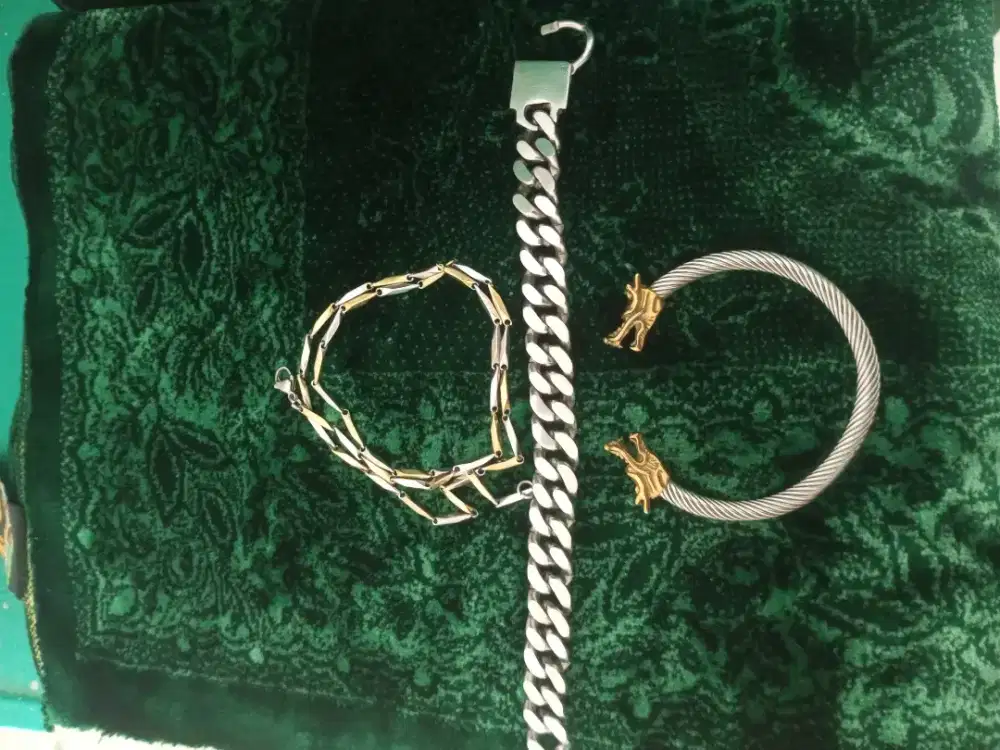Gelang Kalung Titanium
