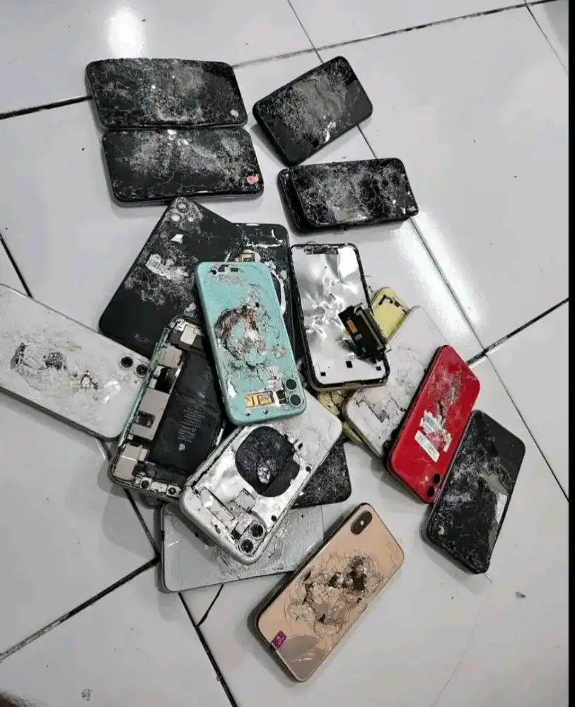 MENERIMA HANDPHONE RUSAK