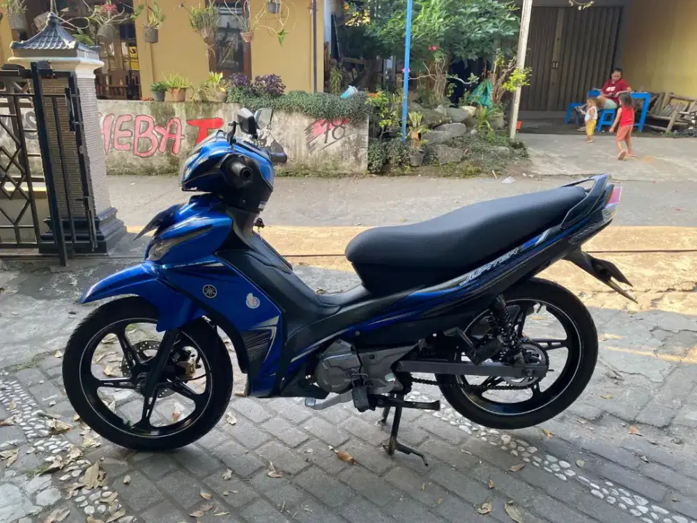 Jupiter Z1 injeksi THN 2012 plat AB sleman