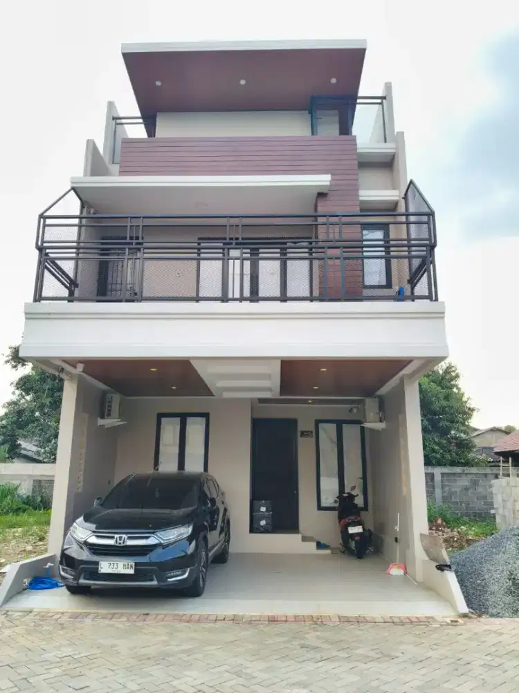 Rumah dijual CLUSTER 2,5 Lantai Nyaman,Strategis TUGU Cimanggis DEPOK