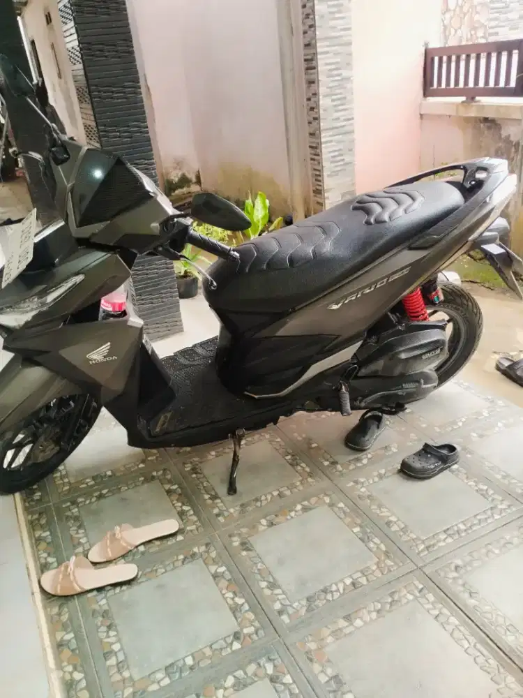 VARIO 150 LED OLD TH 2018 B-DKI