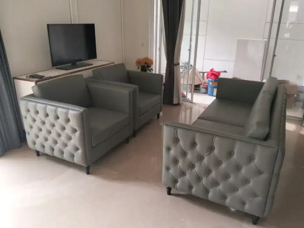 Tukang service sofa