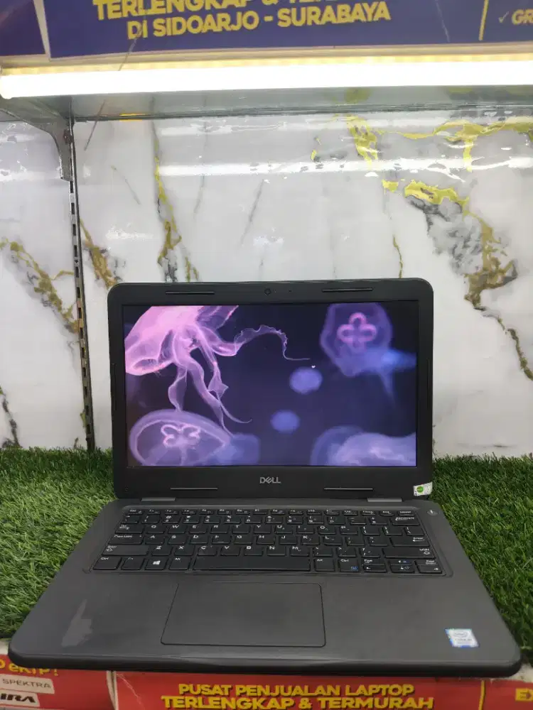 JUAL LAPTOP COCOK BUAT EDITING ATAU KERJA SPEK TINGGI RAM 8GB  SSD 256