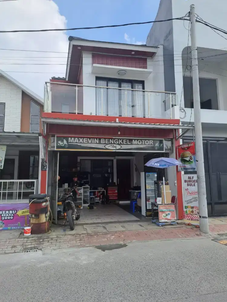 Rumah bisnis 2 lantai