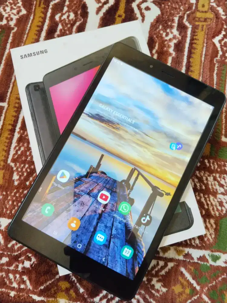 SAMSUNG TAB  A8 2/32 GB JARINGAN 4G LTE LAYAR LEBAR 8 INCH DUAL ATMOS