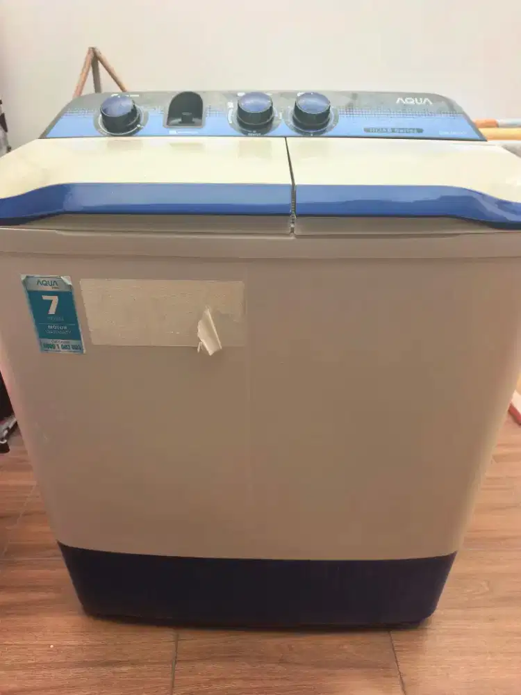 Mesin cuci Aqua 8kg