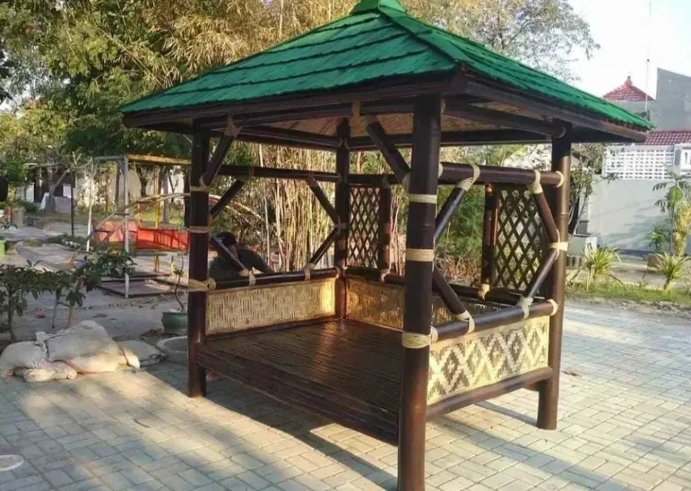 Saung bambu murah